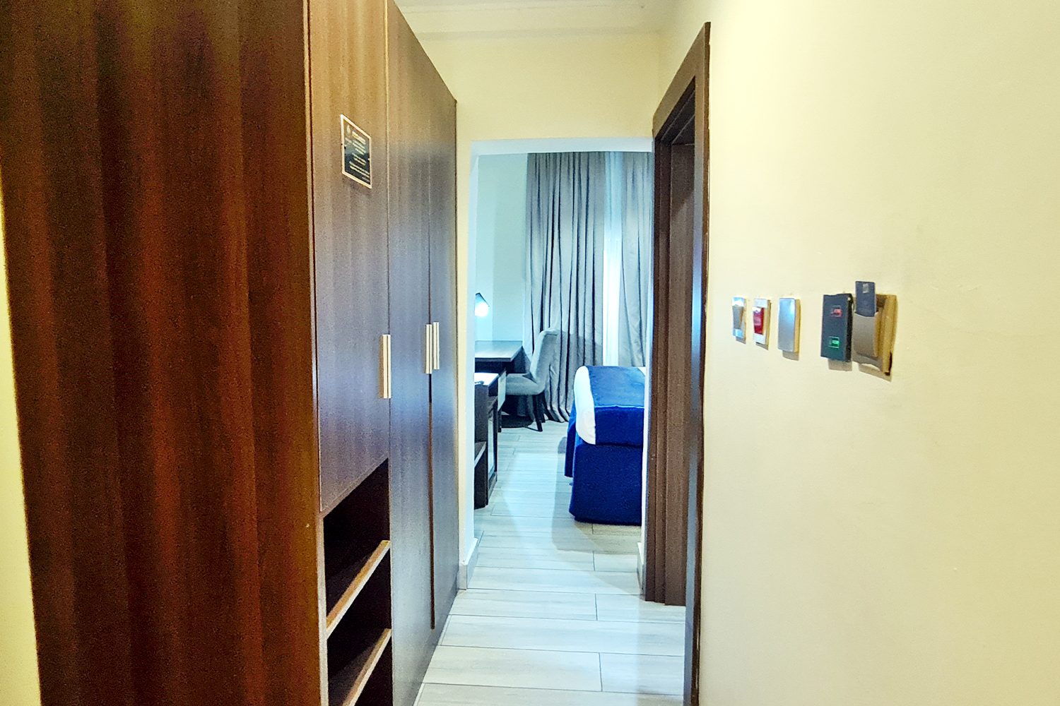 /web/uploads/116/Villa Toscana Asaba/header-images/Villa-Toscana-Hotel-Asaba-Delux-6.jpg